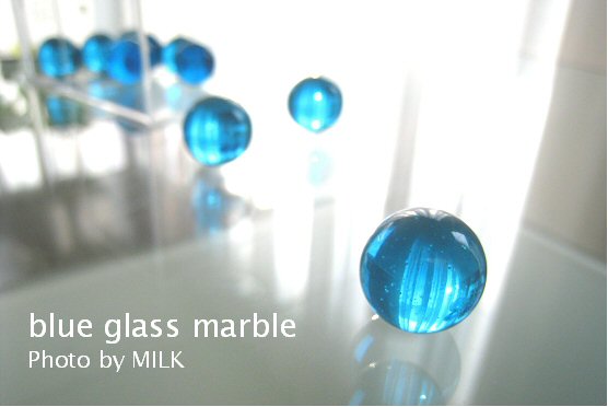 blue glass mable_2.jpg